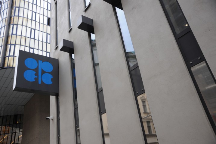 تکذیب خبر افزایش تولید روزانه ۵۰۰ هزار بشکه‌ای اوپک‌پلاس