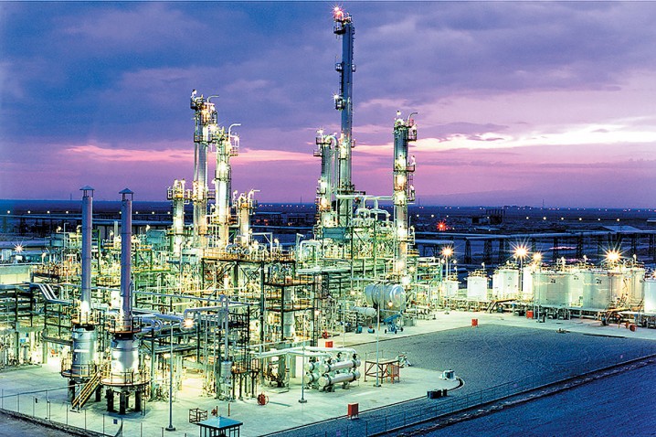 بلاتکلیفی ارزی پتروشیمی‌ها