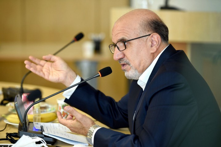 مازاد عرضه متانول در کشور مدیریت می‌شود