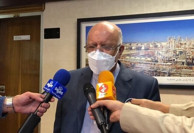 Iran to return to oil market in shortest possible time post sanctions: Zanganeh