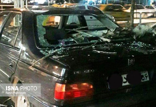  تندبادی با سرعت 115 کیلومتر بر ساعت آستارا را درنوردید