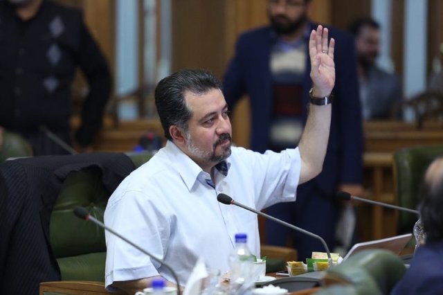 برج میلاد در خطر«کج شدن» و فروریختن