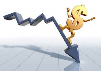 دلار در مسیر نزولی/ موانع تخلیه حباب ارزی چسیت؟