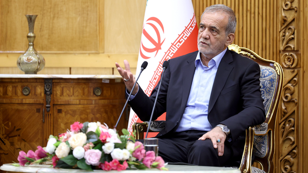 مبادلات ایران و پاکستان به ۱۰میلیارد دلار ارتقا می‌یابد