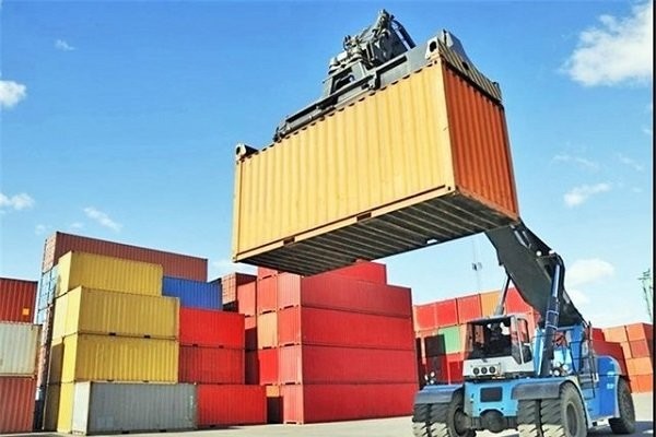 موافقت بانک مرکزی با واردات کالا توسط صنعتگران به جای انتقال ارز به داخل
