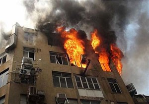 انفجار ساختمان مسکونی درخیابان مختاری/ زن جوان در آتش سوخت