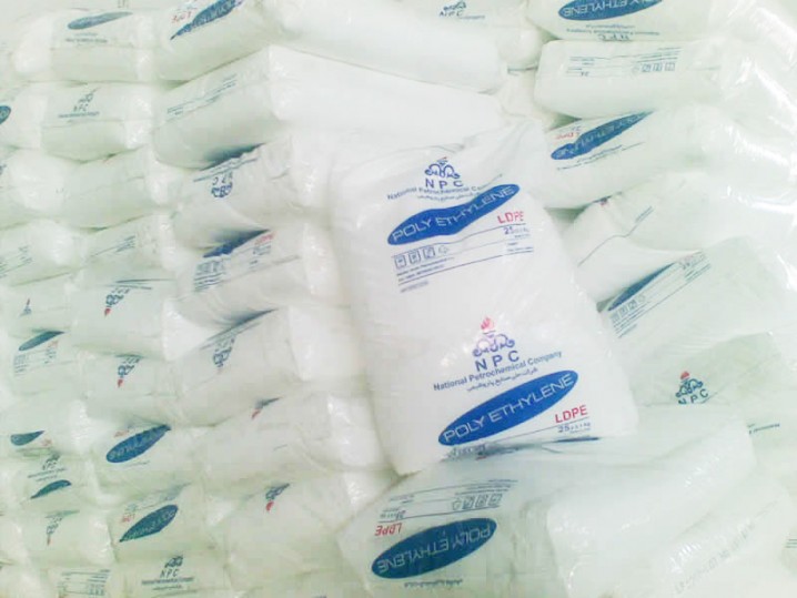 افزایش میانگین هفتگی خرید و کاهش میانگین هفتگی فروش دلار نیمایی/ قیمت‌های پایه با دلار 107.485 ریال ثبت می‌شوند؟ 