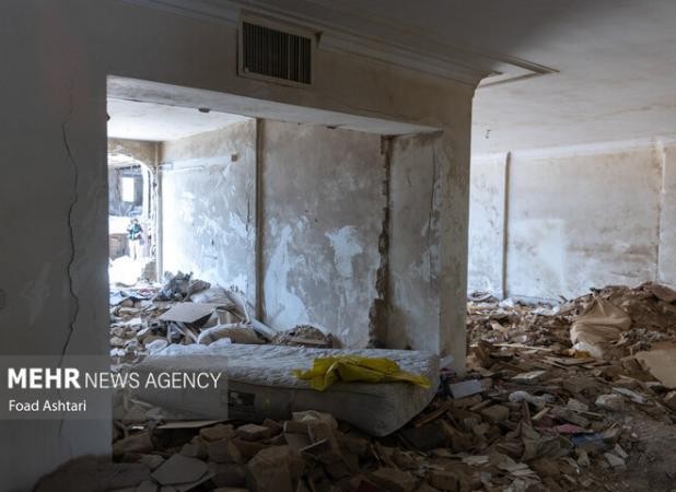 بازسازی منازل آسیب‌دیده از جنگ باید به متخصصان حوزه سپرده شود