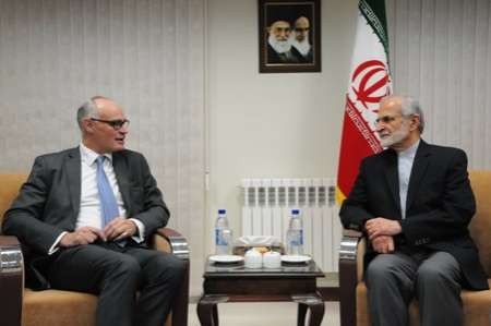 خرازی: کمک های مالی، تسلیحاتی به تروریست ها قطع شود/بسیاری از تروریست ها متاثر از مدارس وهابی گری