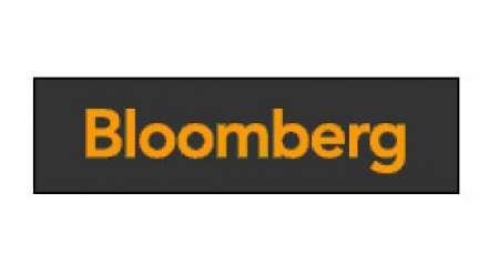 بلومبرگ : عربستان به نفت رنگ و بوي سياسي داده است