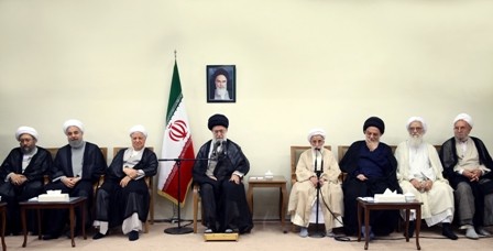 هدف دشمن از نفوذ،تهی کردن نظام از عناصر قدرت است/راه پیشرفت و مقابله با نفوذ، اقتدار و جهادکبیر است