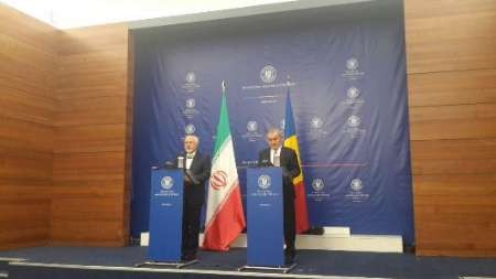 ظریف: رییس جمهوری آمریکا واقعیت های جهان را درک کند/آمریکا موظف به اجرای برجام است