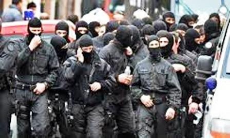 آماده باش 91 هزارپلیس فرانسه برای تامین امنیت جشن های سال نو