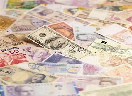 عرضه ارز به نرخ بازار در بانک ها / فعالان اقتصادی برای تامین ارز به بانک ها مراجعه کنند