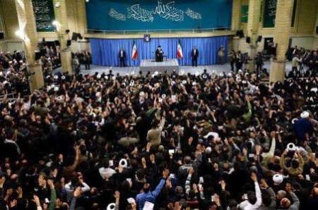 مهم ترین محورهای بیانات رهبر معظم انقلاب در دیدار هزاران نفر از مردم آذربایجان شرقی
