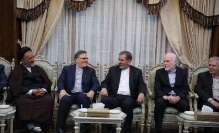 جهانگیری: همه باید برای تحقق شعار اقتصاد مقاومتی؛ تولید و اشتغال برنامه ریزی و تلاش کنند