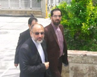 مهدی خزعلی ثبت نام کرد