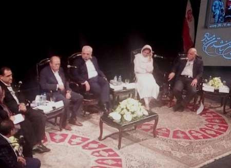 وزیر بهداشت: برخی شعارهای انقلاب اسلامی پس از 38 سال در دولت یازدهم محقق شد