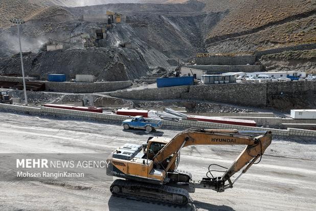 بازوند: کنارگذر غربی قم تا پایان امسال تکمیل می‌شود