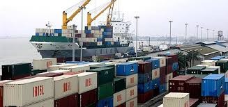 ممنوعیت واردات محصولات پتروشیمی توسط تاجران/ تنها تولیدکنندگان مجاز به واردات مواد اولیه هستند