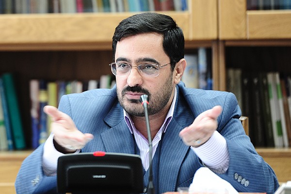 با وجود ممنوع الخروجی، سعید مرتضوی با چه مجوزی به سفر کربلا رفت؟