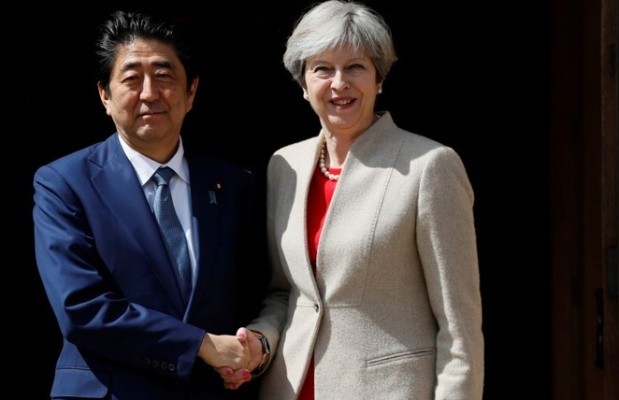 نخست وزیر انگلیس کناره گیری زودهنگام از سمت خود را تکذیب کرد