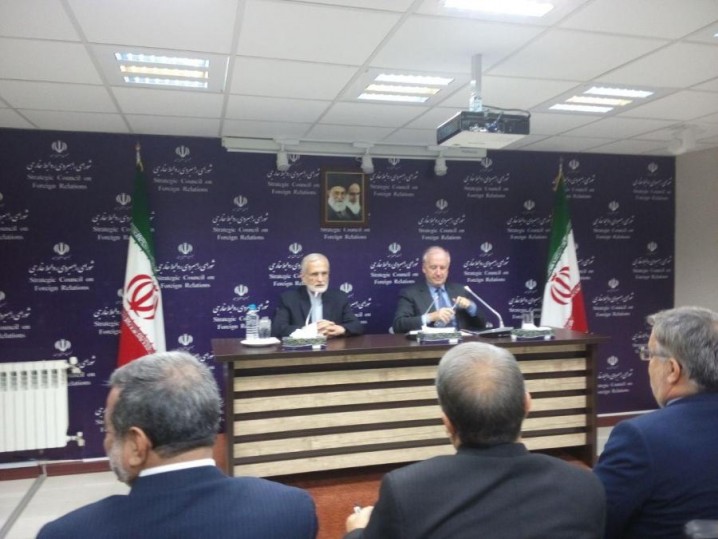 شاهد لحظه ای استراتژیک درباره برجام هستیم/امضاکنندگان برجام نفع شان در اجرای این توافق است