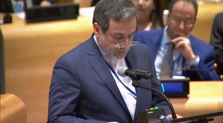 عراقچی: عملکرد دولت آمریکا به مسابقه مدرن سازی سلاح هسته ای منجر می شود