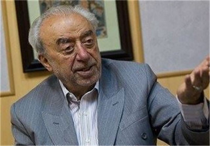 عسگراولادی: منفک شدن از دلار توفیق بیشتری در مبادلات تجاری خواهد داشت