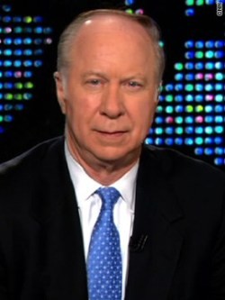 تحلیلگر سی ان ان: حمله ترامپ به رسانه ها، دمکراسی در آمریکا را تهدید می کند