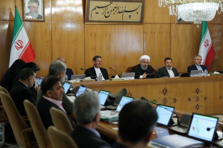 استیضاح حق نمایندگان و فرصتی برای تبیین خدمات دولت است