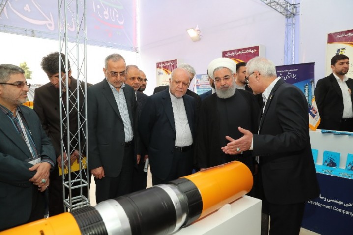 روحانی: تولید داخلی را حتی گران تر از خارجی می خریم