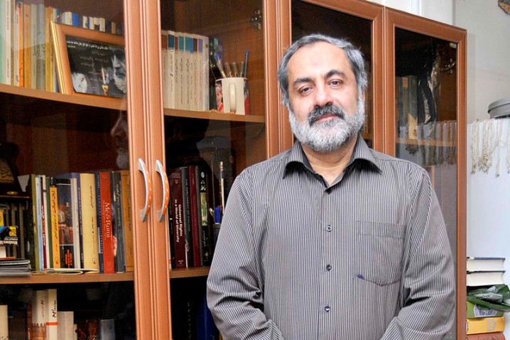 رهبر انقلاب به جای توجیه شکاف مردم و حکومت، نوید تغییر دادند