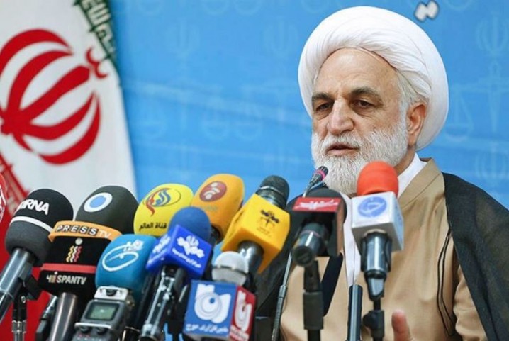 مردم منتظر برخورد با متخلفان و مفسدان اقتصادی هستند