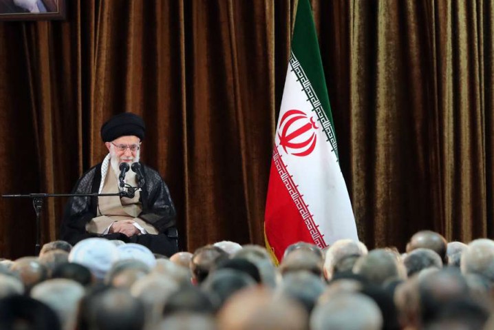 دیپلماسی هوشمندانه و هدفمند سیاست خارجی درسخنان رهبری