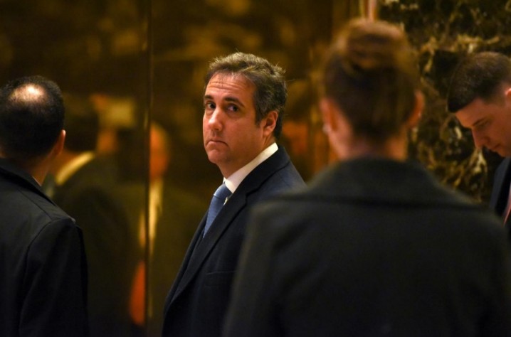 وکیل سابق ترامپ خود را به اف.بی.آی معرفی کرد