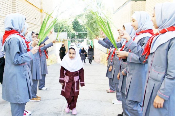 طنین زنگ علم آموزی در بهار دانش