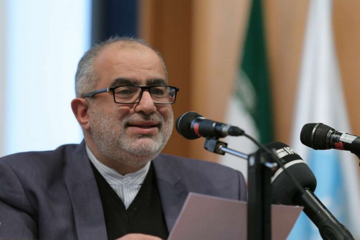 آشنا: از حصر تنها پوسته ای باقی مانده است