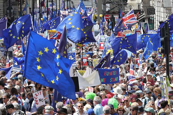 برگزاری مجدد همه پرسی برگزیت، بن بست نخست وزیر انگلیس