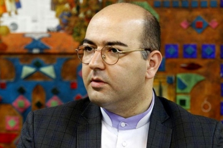 دیاکو حسینی: با شماره تلفن دادن مسئله ای حل نمی شود