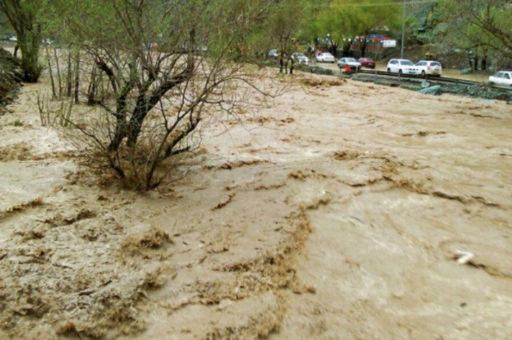 هموطنان از توقف در حاشیه رودخانه‌ها خودداری کنند