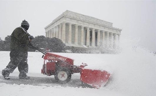 لحظه به لحظه / طوفان و کولاک در آمریکا