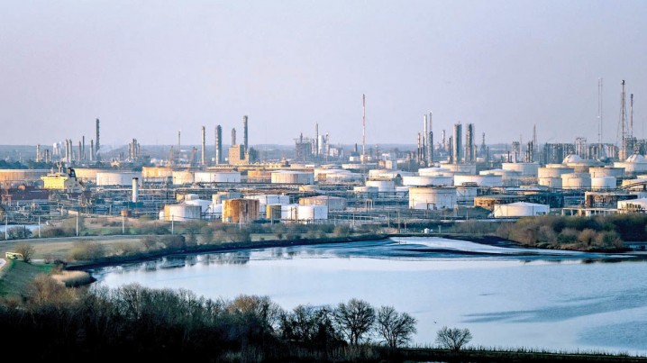 اوپکپلاس در مخمصه کاهش تولید