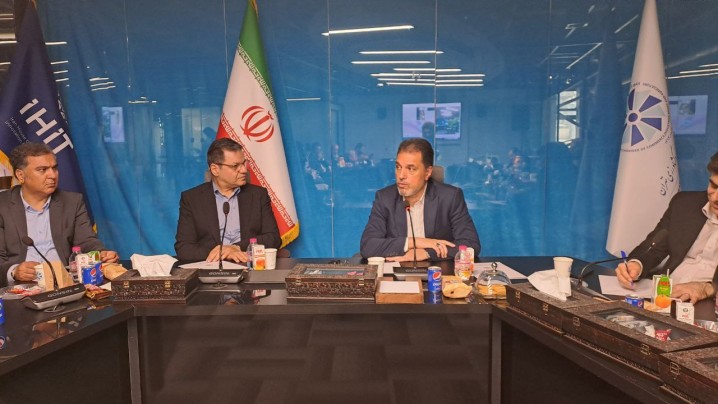 انجمن ملی صنایع پلیمر ایران ماهیت فدراسیونی دارد