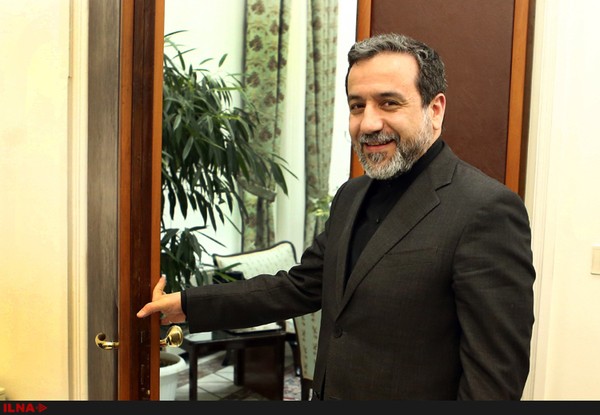 گروه‌هایی که از تحریم سود می‌بردند، می‌گویند سوییفت وصل نشده است