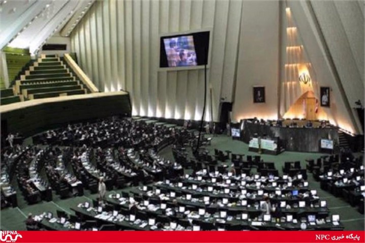 پتروشیمی ایران تحریم پذیر نیست