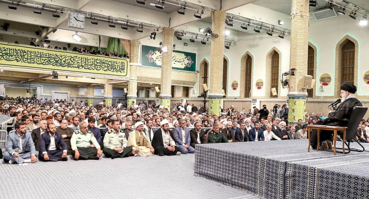 هر کسی علاقه‌مند به ایران قوی است در انتخابات شرکت کند