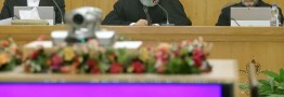 روحانی: حاضر نیستیم به اسم مذاکره کنار میز تسلیم بنشینیم