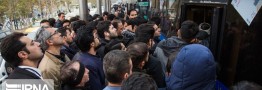 ازدحام مردم در ایستگاه&zwnj;های تاکسی و اتوبوس تهران/ ترافیک یا مدیریت
