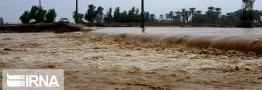 سیل در جنوب کرمان/ انسداد ۷۱ راه؛ قطع برق ۱۰ روستا و آب&zwnj;بردگی ۳ خودرو